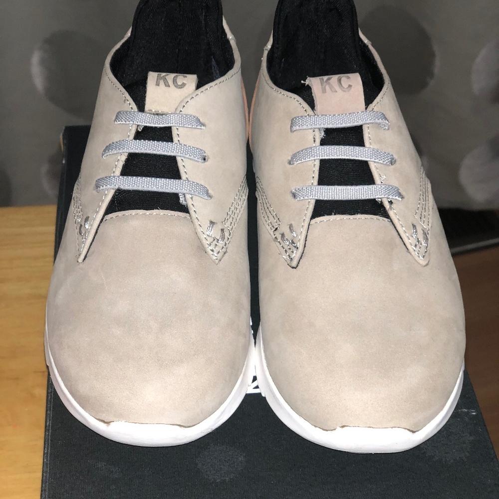Boys size 12 Kenneth Cole Fashion sneakers